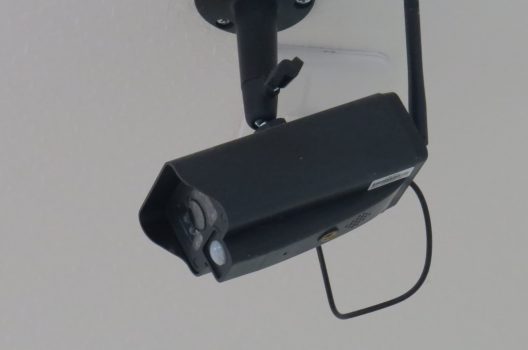 ホームセキュリティカメラって防犯効果は高い？スマホアプリが効率的